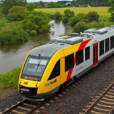 Helaba finanziert 23 Diesel­triebwagen LINT 41 inklusive Re­design für Hessische Landes­bahn