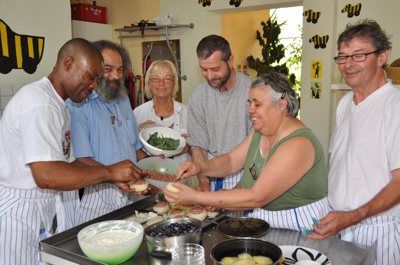 Soziale Hilfe e.V. in Kassel - Kochangebote kalorienbewusste Ernährung