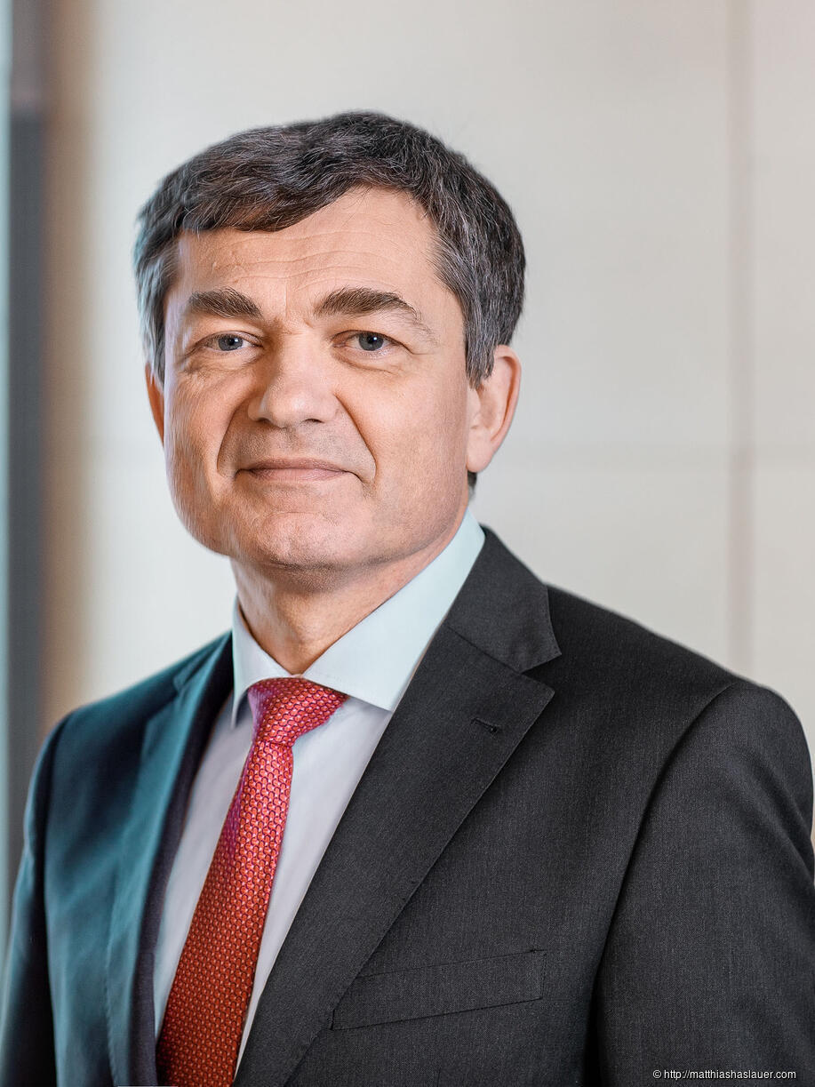 Dr. Detlef Hosemann, CRO